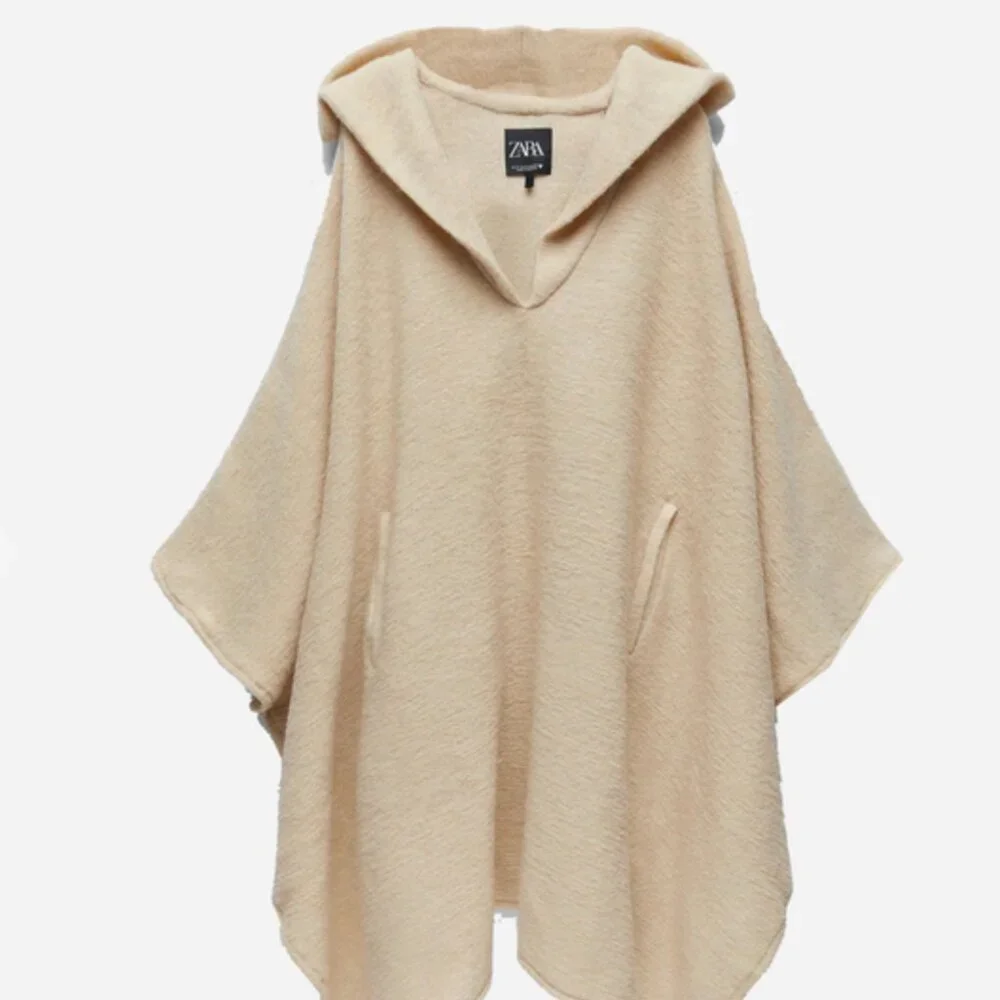 NWT ZARA Bloggers Fave Hooded Poncho Sweater Jacket Pockets Beige Medim Wool